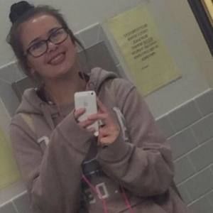 Meet your Posher, Makala